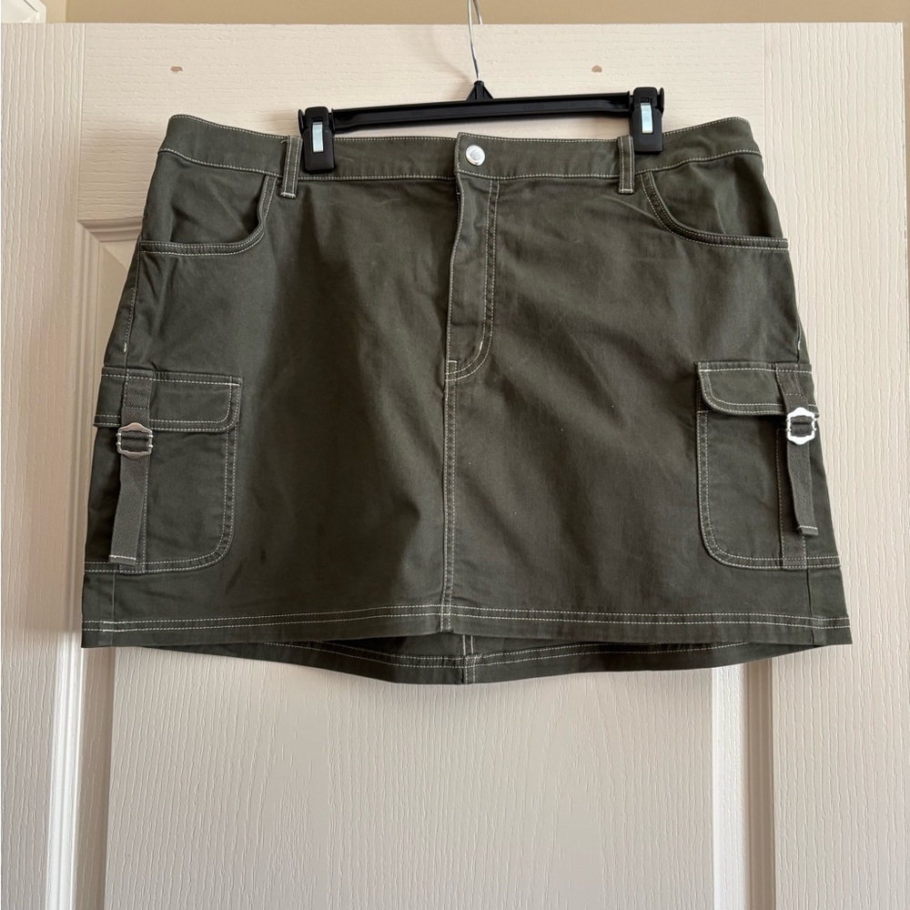 wild fable Olive Green Elastic Waist Mini Skirt